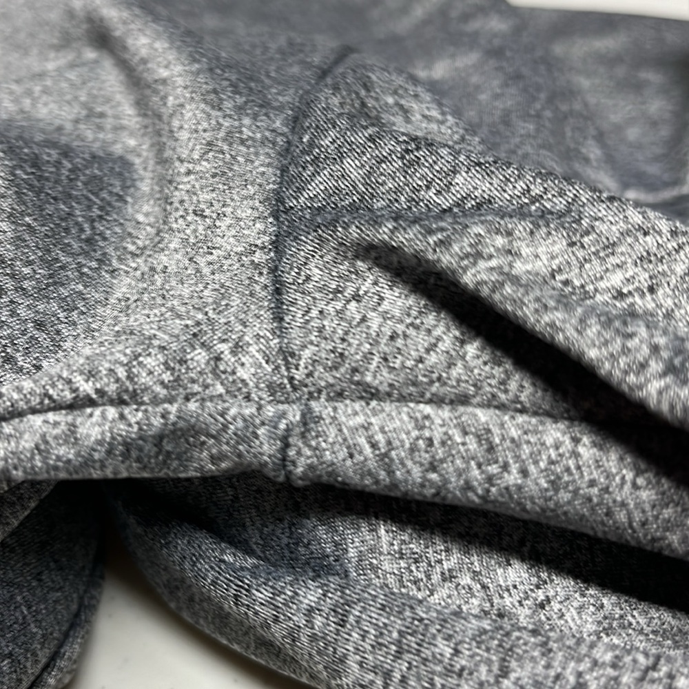 Leggings Gray Criss Cross Design - Picture 8 of 8